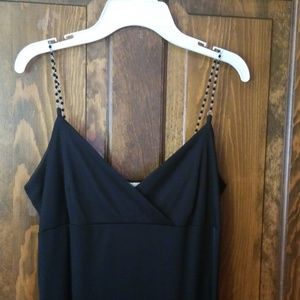 Nice mid lenghth dress!